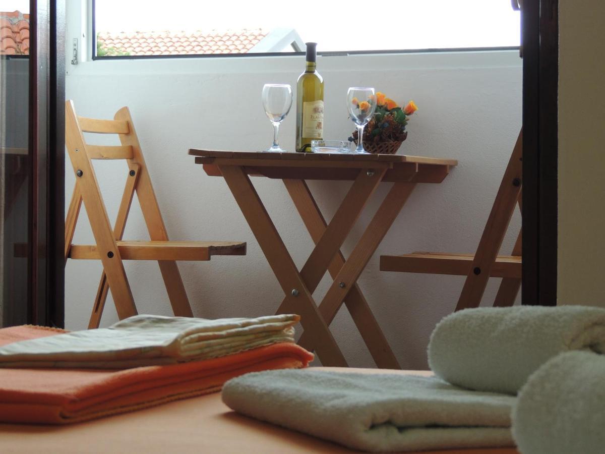 Apartments And Rooms Bova Baska  Bagian luar foto