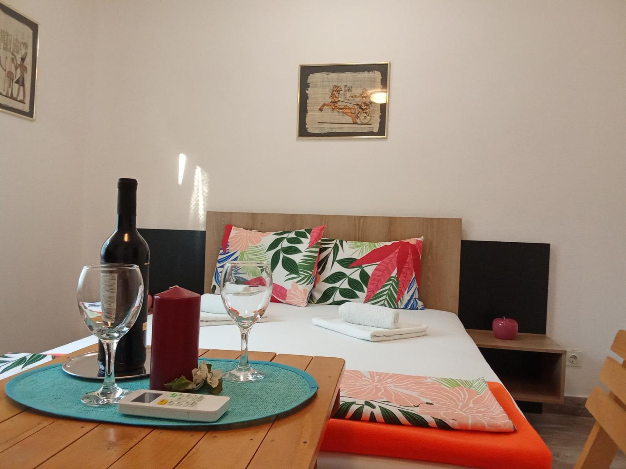 Apartments And Rooms Bova Baska  Bagian luar foto
