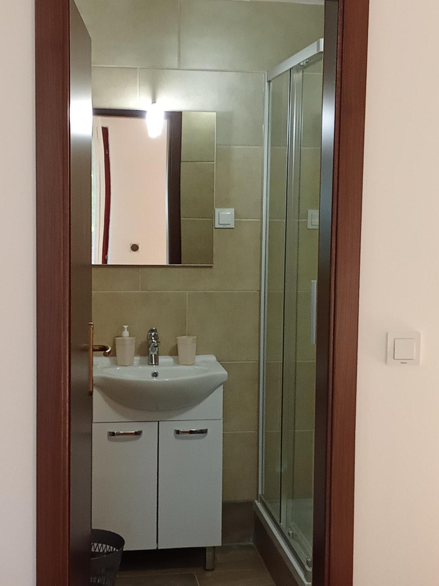 Apartments And Rooms Bova Baska  Bagian luar foto