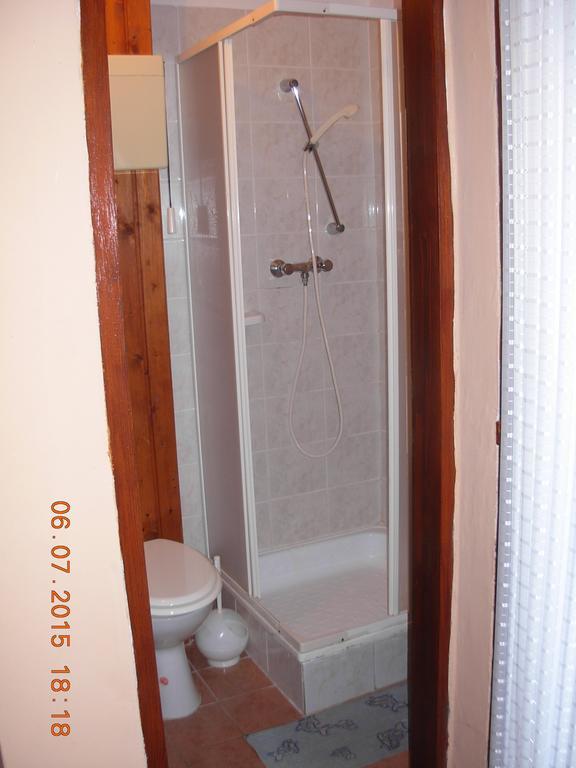 Apartments And Rooms Bova Baska  Bagian luar foto